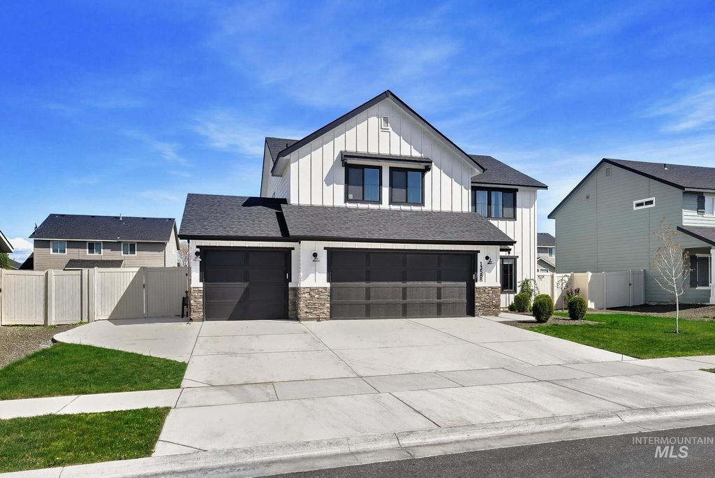 Photo of 13588 S Woodwind Ave, Nampa, ID 83651 (MLS # 98982405)