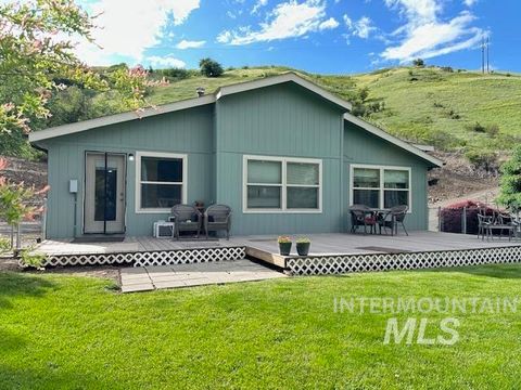 1647 Hwy 3 Kendrick ID 83537