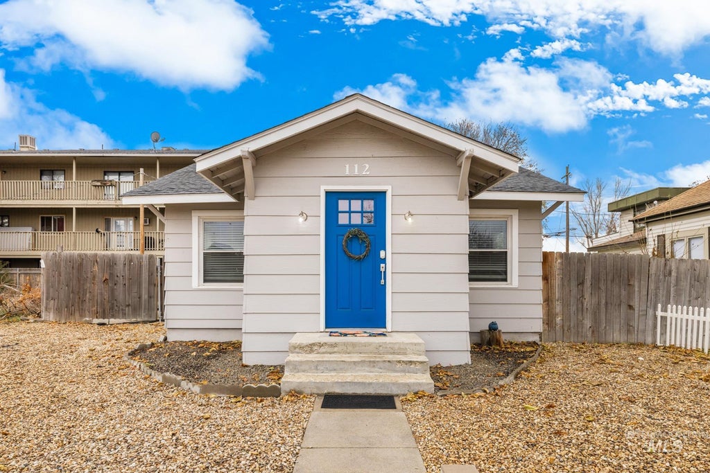 Photo of 112 17th Ave S AVE, Nampa, ID 83651 (MLS # 99001917)