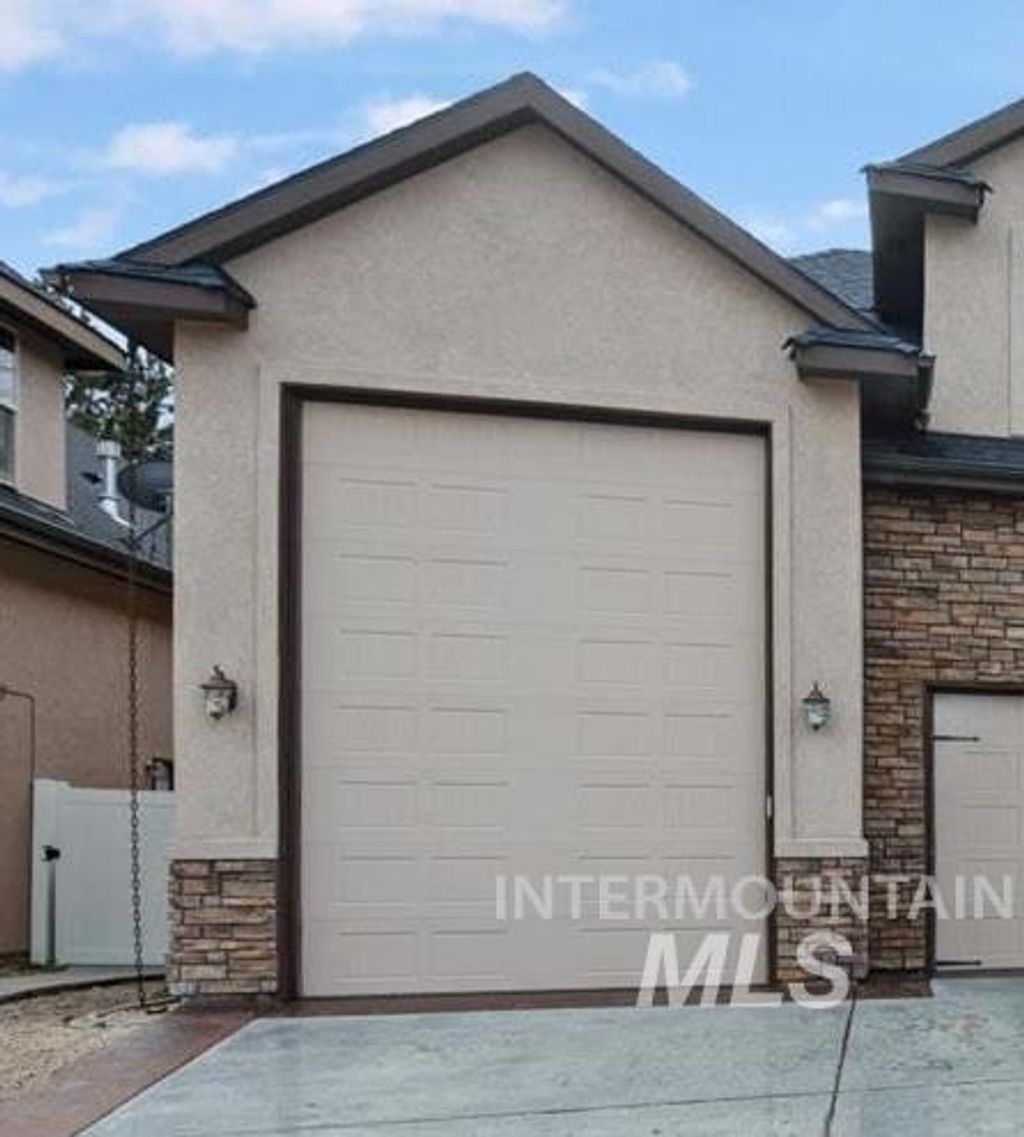 Photo of 3129 S Silvertip Ln, Meridian, ID 83642 (MLS # 98976866)