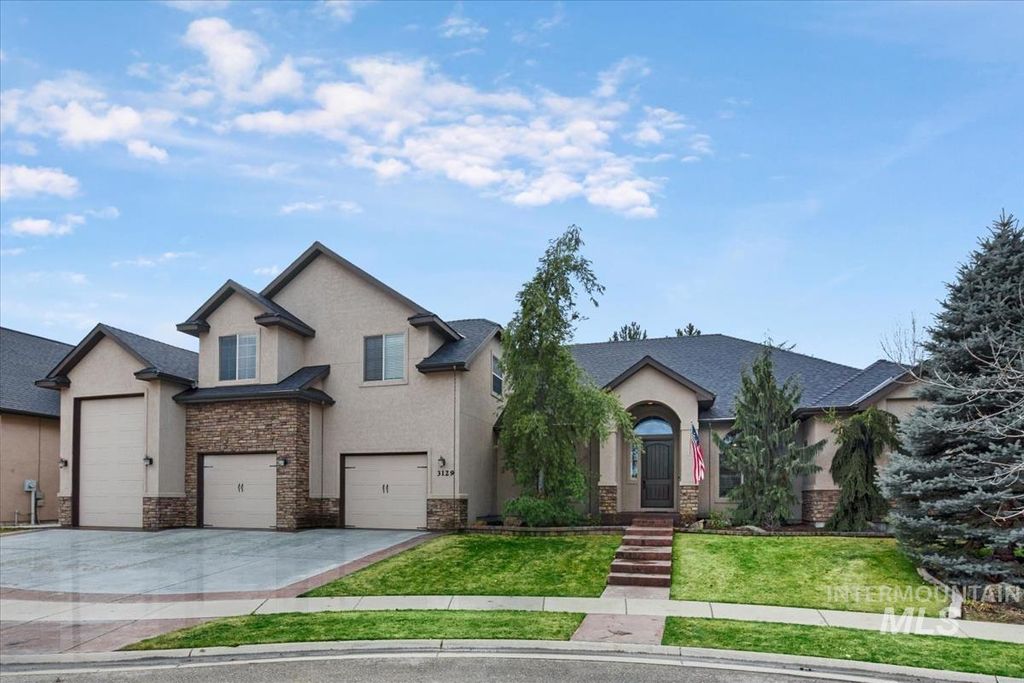 Photo of 3129 S Silvertip Ln, Meridian, ID 83642 (MLS # 98976866)