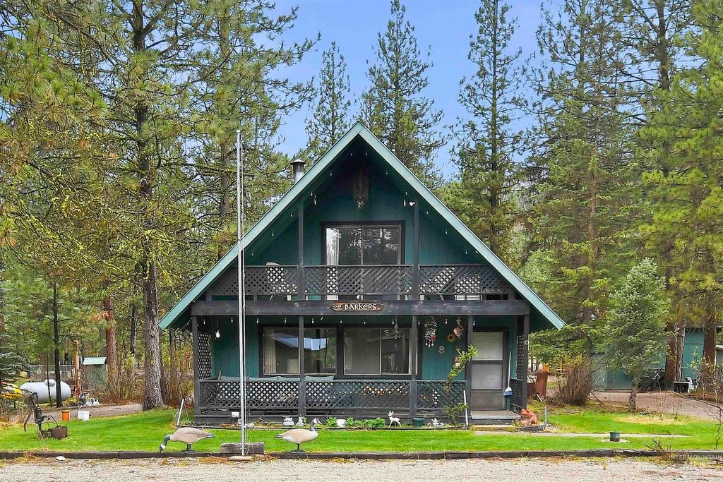 Photo of 10 Bransons Dr, Lowman, ID 83637 (MLS # 98982319)