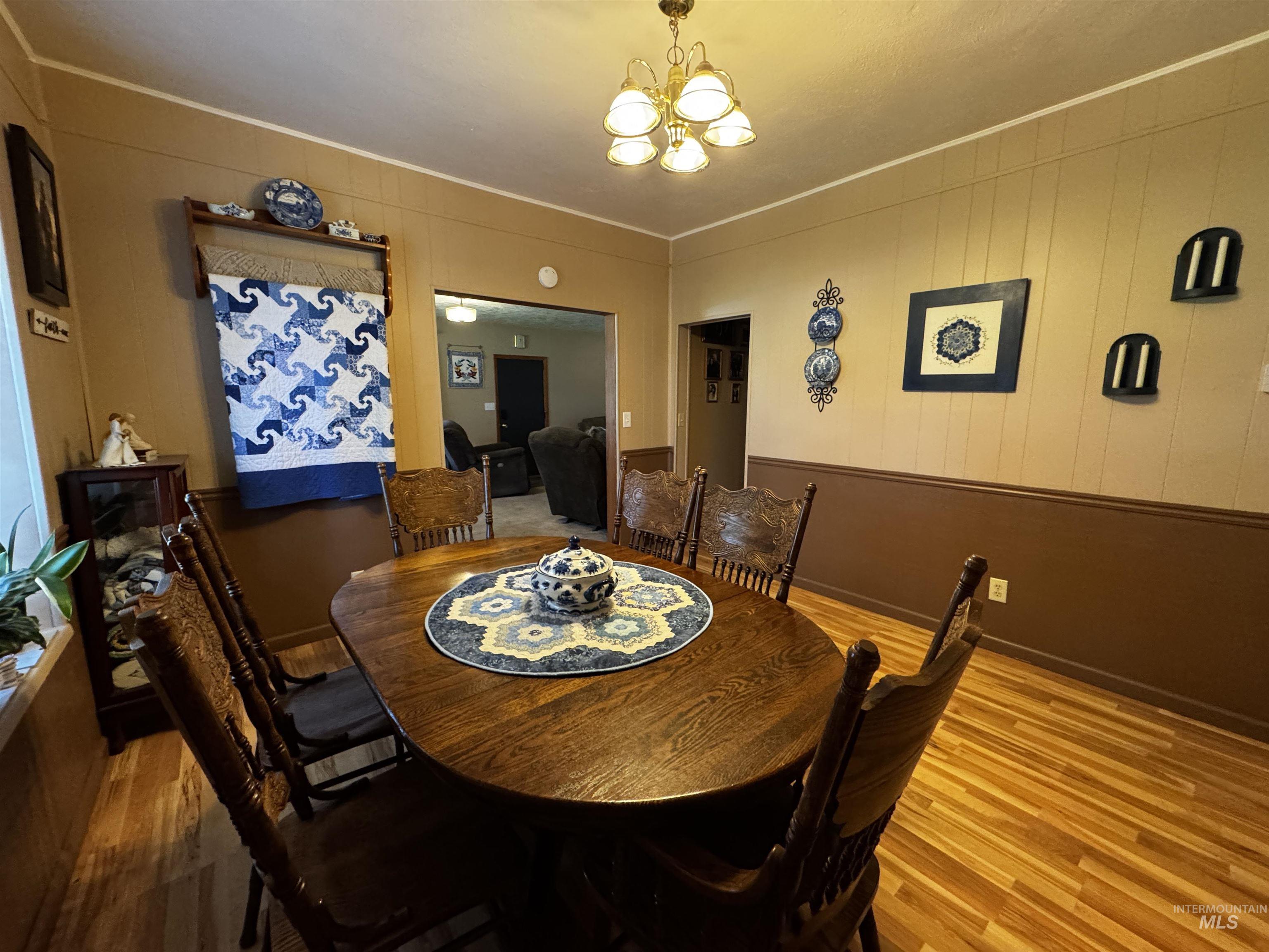 522 North Apple Street