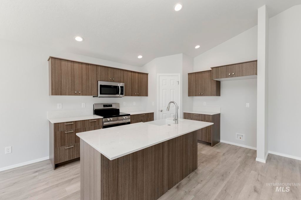 Photo of 7261 E Shields Dr, Nampa, ID 83687 (MLS # 98964004)
