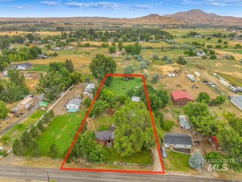 Photo of 2246 E Locust St, Emmett, ID 83617 (MLS # 98994386)