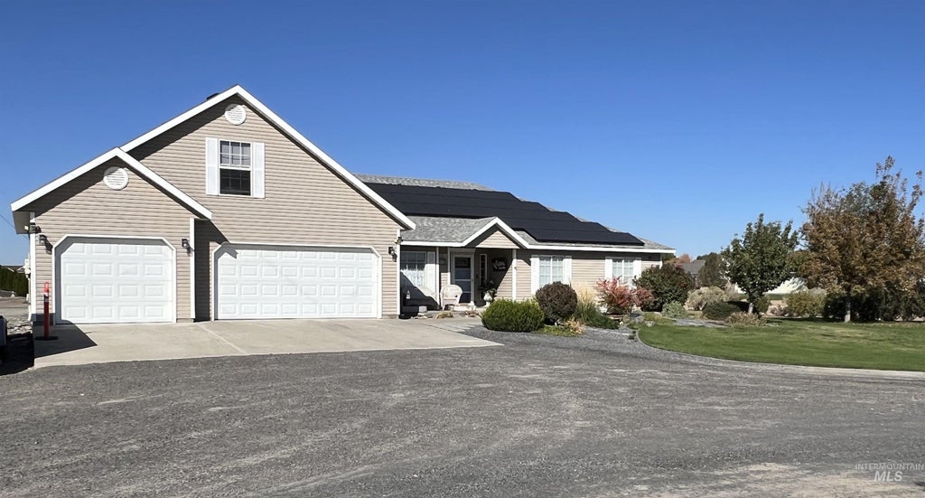 Photo of 266 E 600 South, Jerome, ID 83338 (MLS # 99003104)