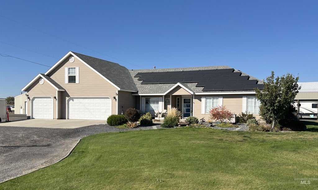 Photo of 266 E 600 South, Jerome, ID 83338 (MLS # 99003104)
