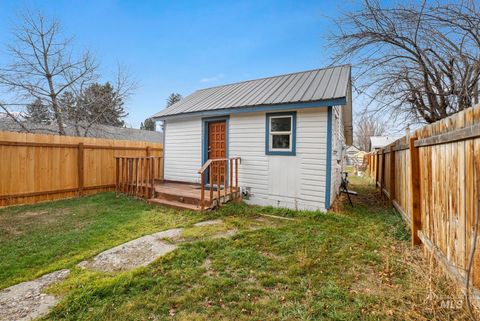 729 California Street Gooding ID 83330