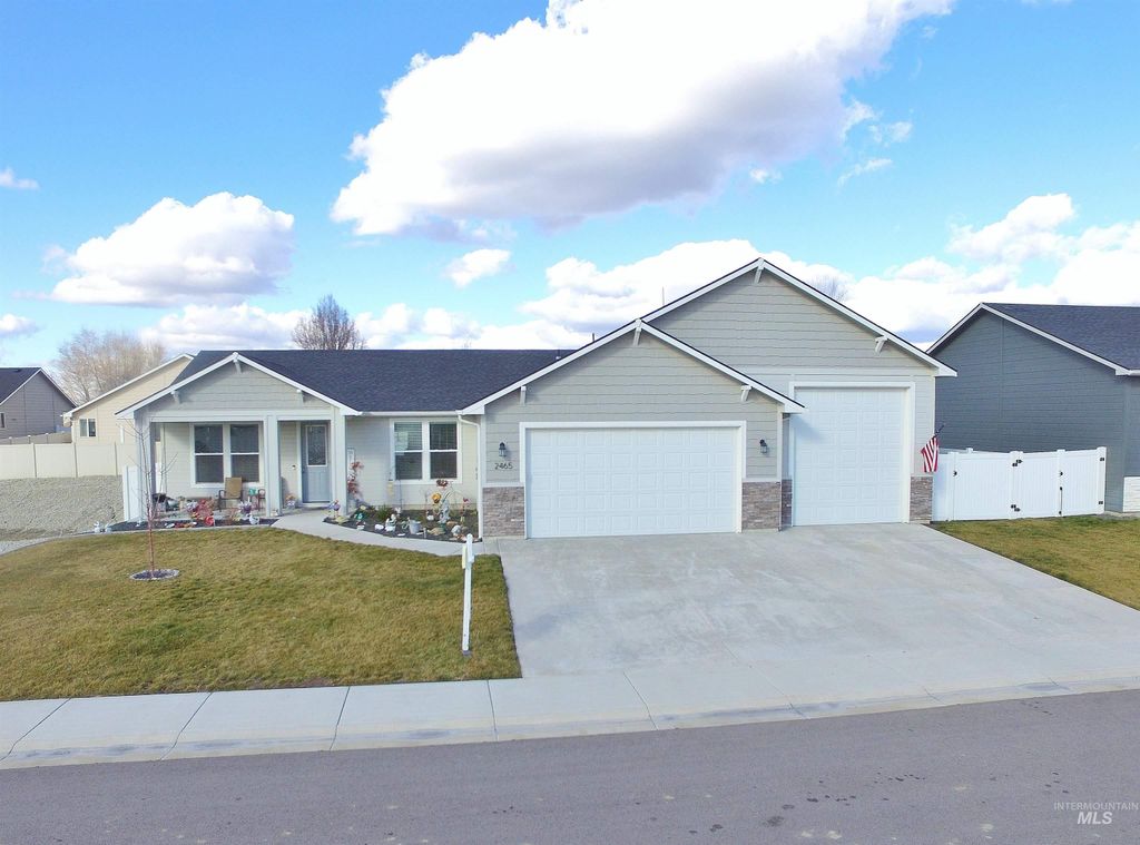 Photo of 2465 Augusta Ave, Payette, ID 83661 (MLS # 98975524)
