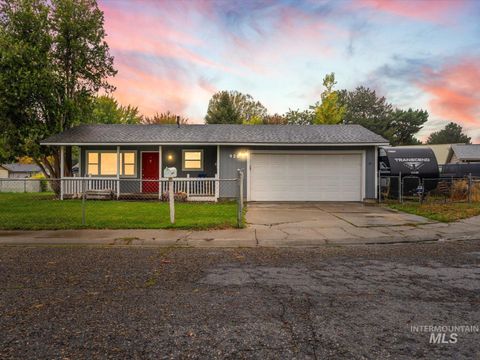 420 Oak Court Mountain Home ID 83647