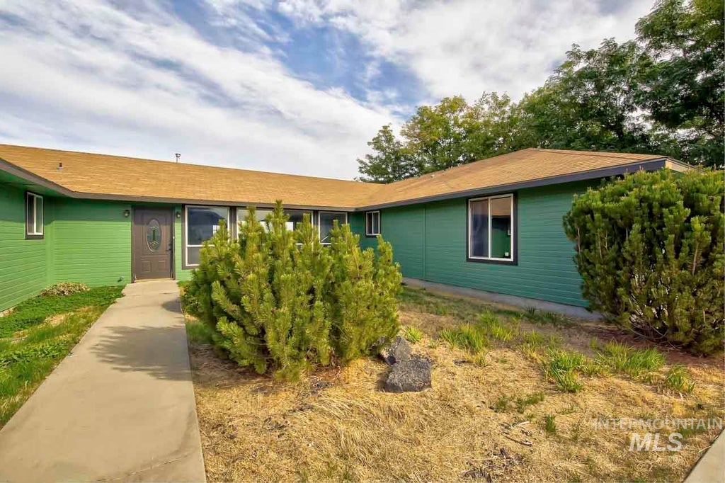 Photo of 11426 Lone Star Road, Nampa, ID 83651 (MLS # 99002913)