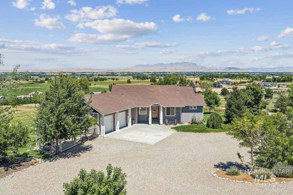 Photo of 7305 Mustang Ln, Emmett, ID 83617 (MLS # 98993454)