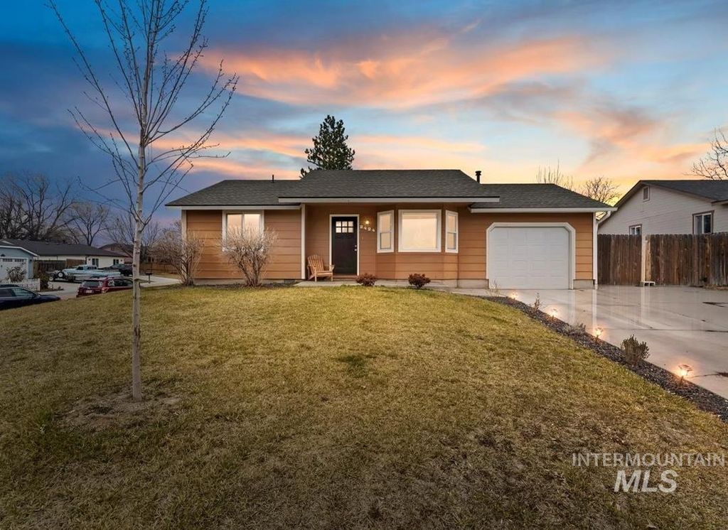 Photo of 2424 Taffy Ct, Nampa, ID 83687 (MLS # 98975083)