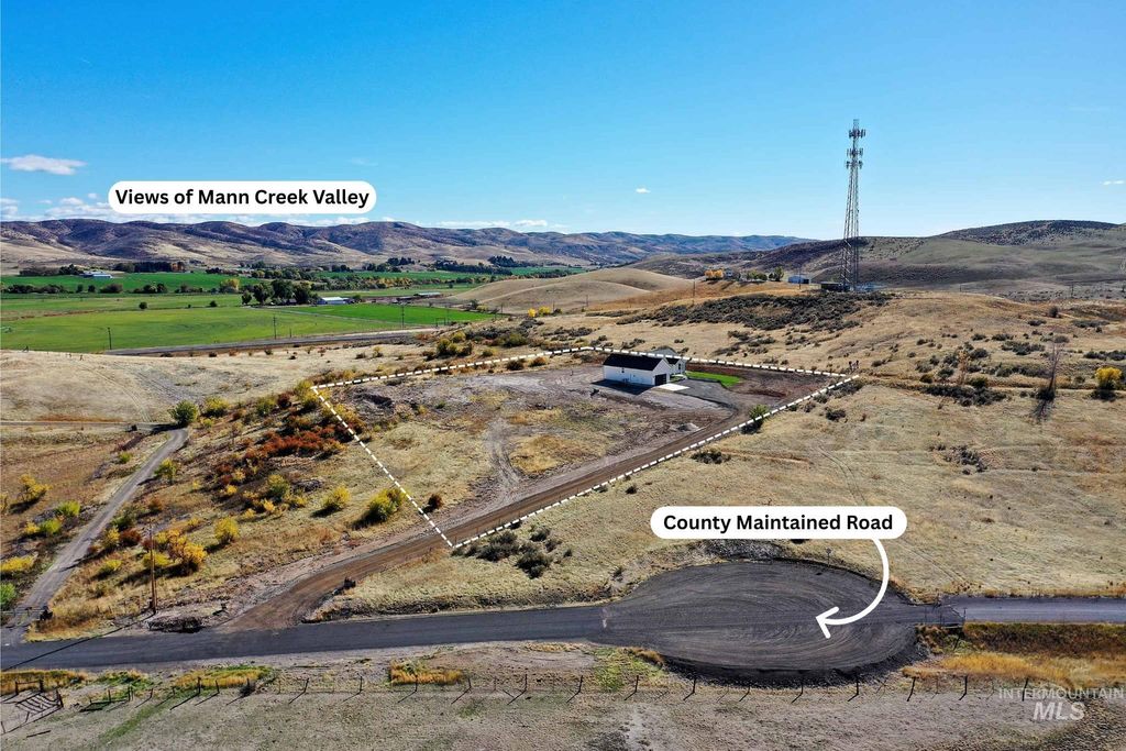 Photo of 1328 Hoover Road (2 Acres), Weiser, ID 83672 (MLS # 98965323)