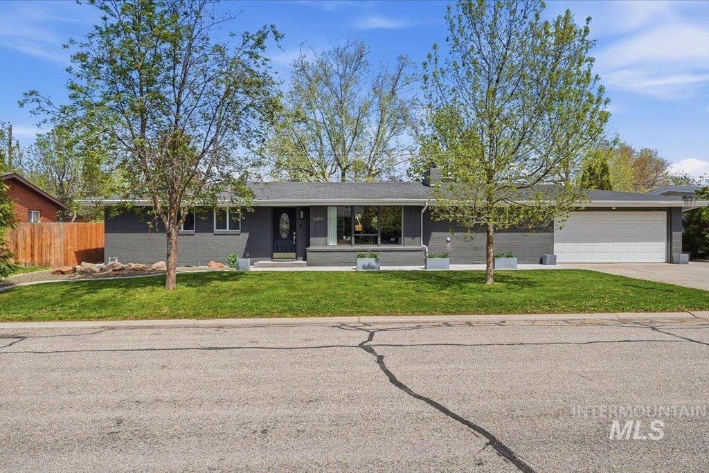 Photo of 6808 W Fernwood Dr, Boise, ID 83709 (MLS # 98982148)