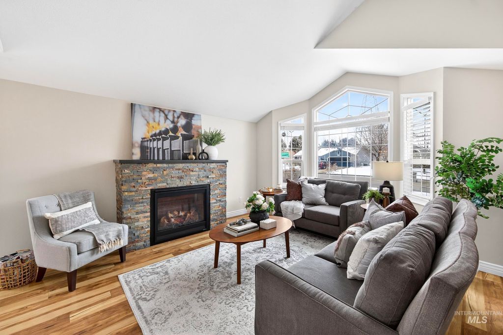 Photo of 5655 S Hollyhock Place, Boise, ID 83716 (MLS # 98975373)