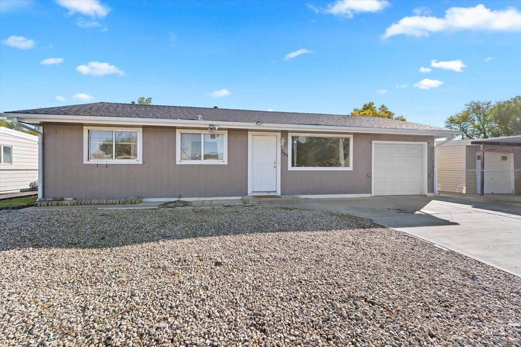 Photo of 735 S 12th E, Mountain Home, ID 83647 (MLS # 98966066)