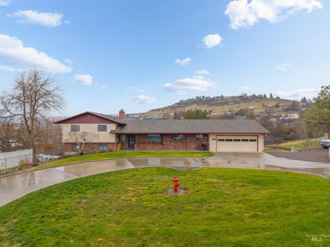 1045 Post Lane Clarkston WA 99403