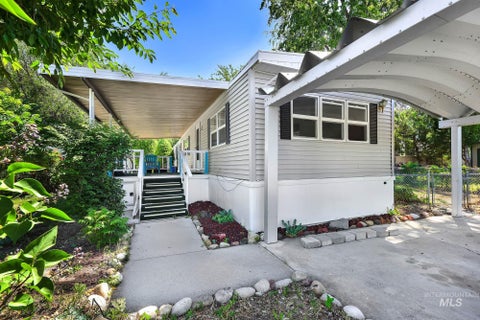 Photo of 700 Fairview Ave #73, Meridian, ID 83642 (MLS # 98988229)