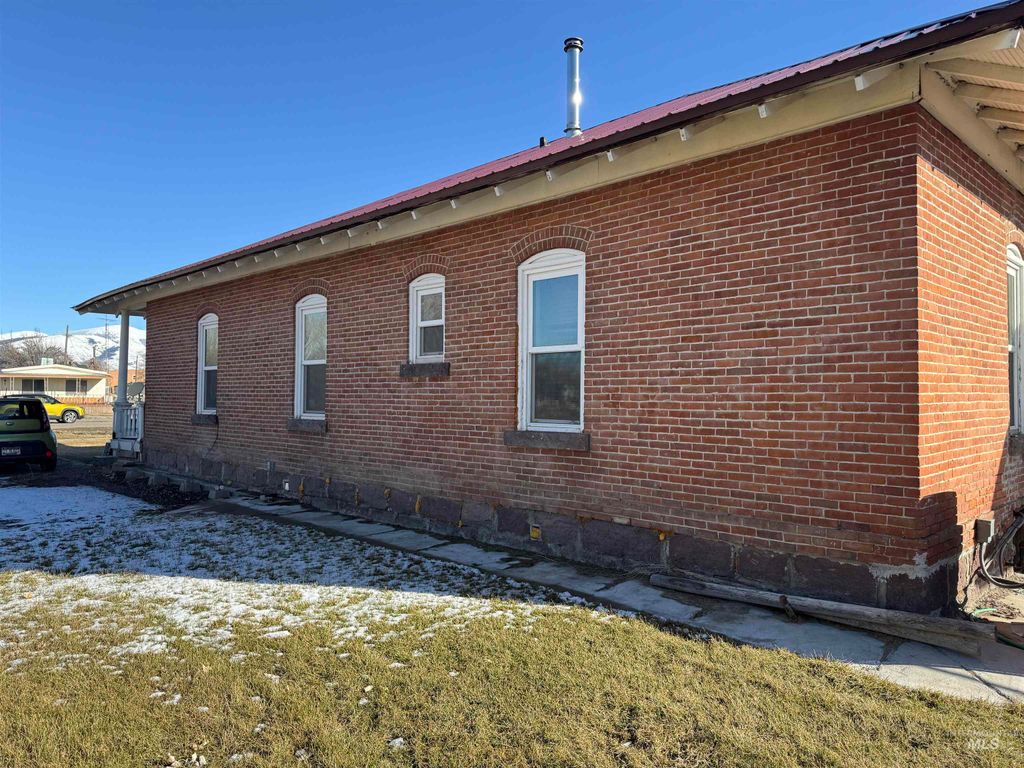 Photo of 145 N Lincoln, Oakley, ID 83346 (MLS # 98976954)