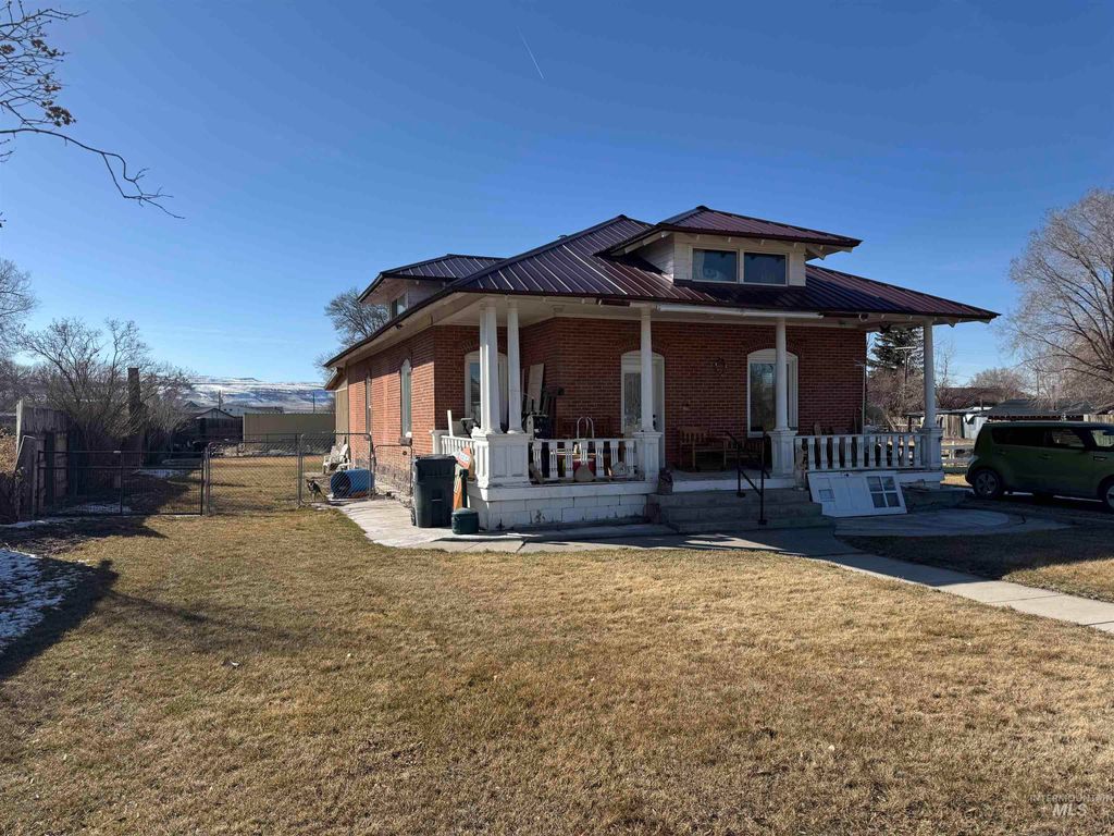 Photo of 145 N Lincoln, Oakley, ID 83346 (MLS # 98976954)