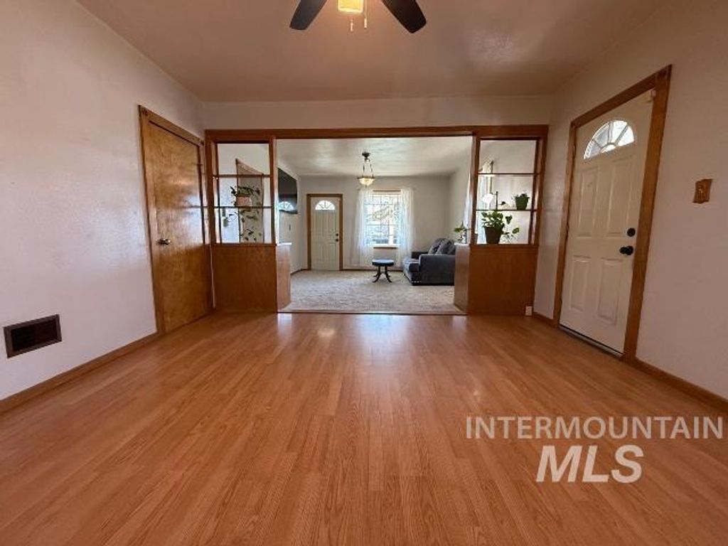 Photo of 902 E Main, Weiser, ID 83672 (MLS # 98976643)