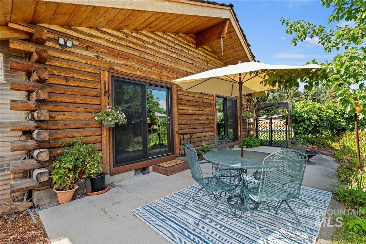 View of patio / terrace featuring outdoor dining space