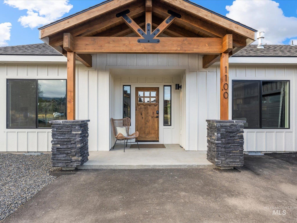 Photo of 1100 Mo's Way, McCall, ID 83638 (MLS # 99000879)