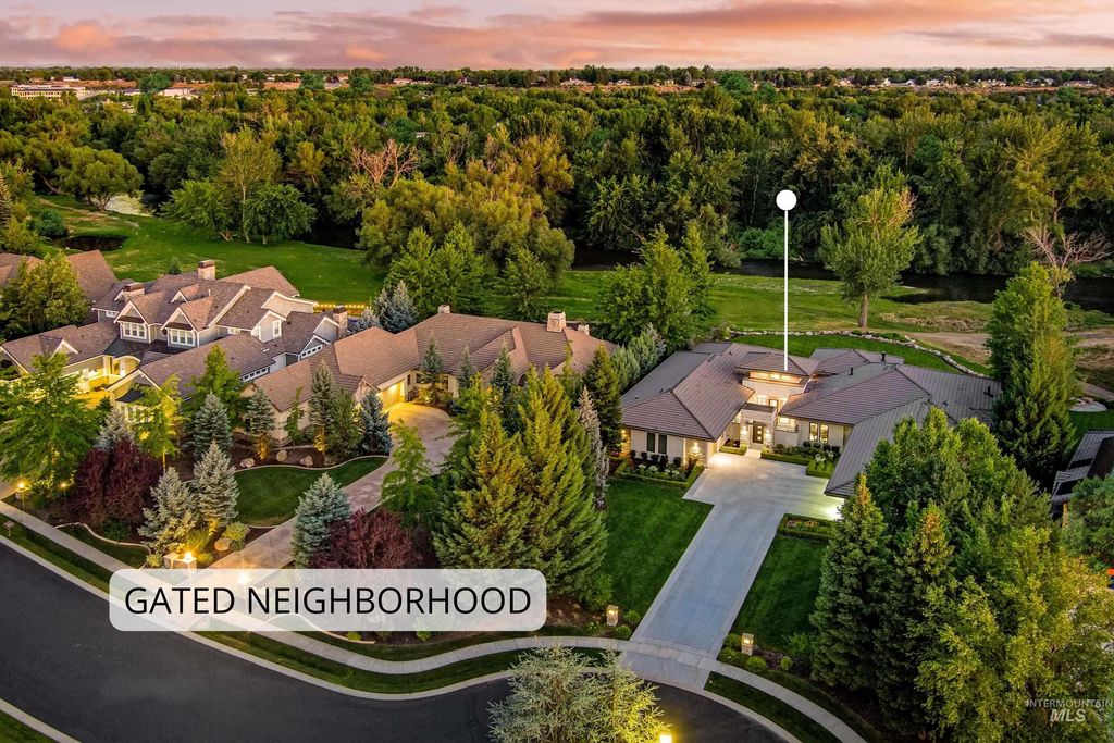 Photo of 325 W Rivermont Lane, Eagle, ID 83616 (MLS # 98978174)