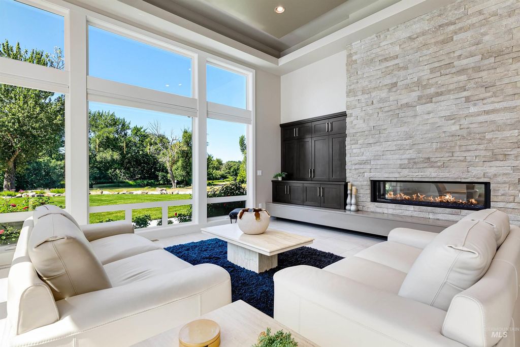 Photo of 325 W Rivermont Lane, Eagle, ID 83616 (MLS # 98978174)