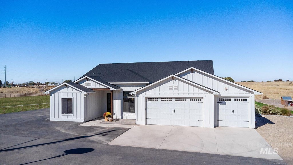 Photo of 15722 Dollar DR, Caldwell, ID 83607 (MLS # 99004272)