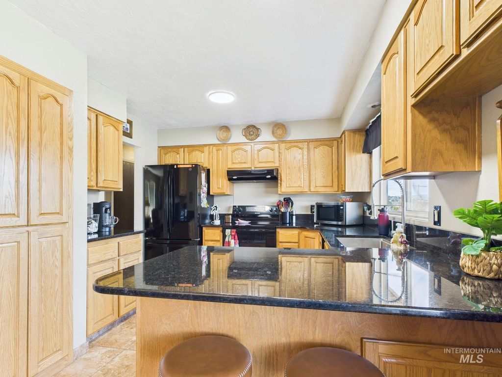 Photo of 3585 Country Club Drive, Lewiston, ID 83501 (MLS # 98957165)