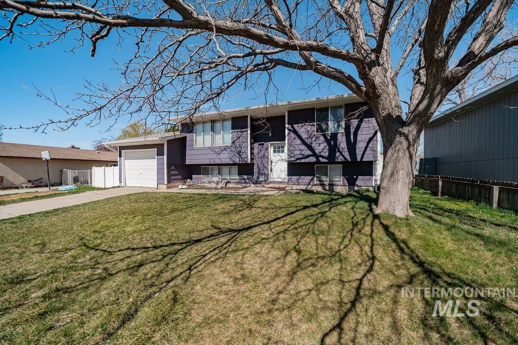 Photo of 1620 Jade Dr, Pocatello, ID 83202 (MLS # 98976955)