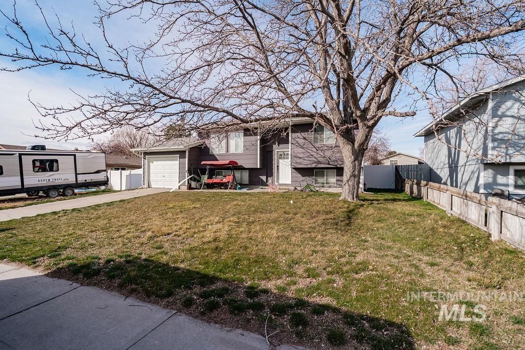 Photo of 1620 Jade Dr, Pocatello, ID 83202 (MLS # 98976955)