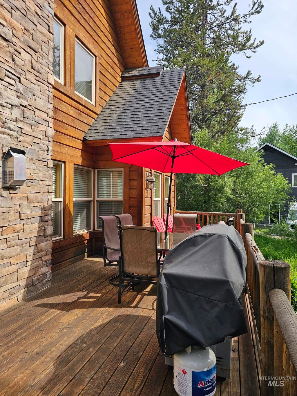 Photo of 1719 Crescent Dr, McCall, ID 83638 (MLS # 98958444)