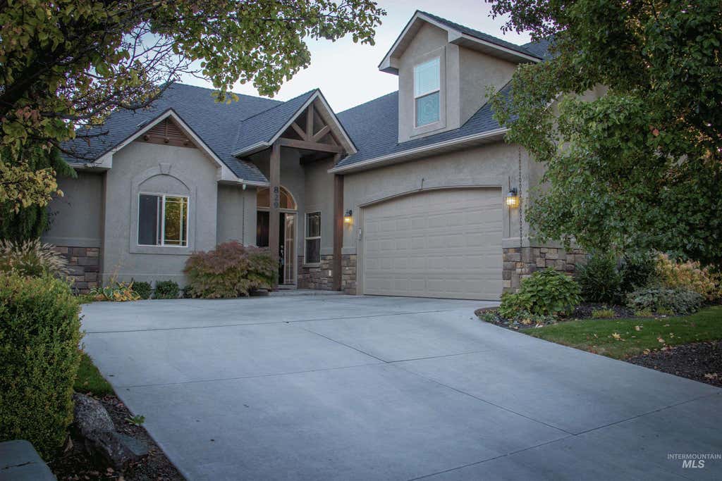 Photo of 829 W Mountain Ash Loop, Nampa, ID 83686 (MLS # 98994950)