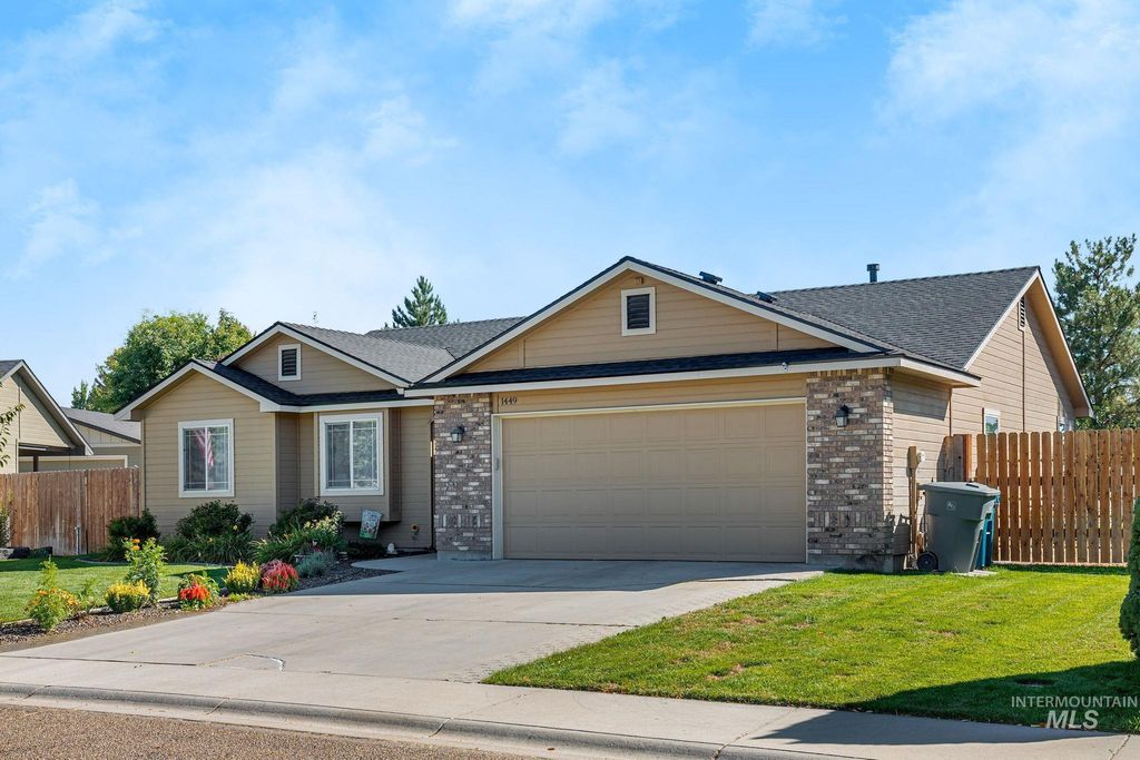 Photo of 1449 St James St, Middleton, ID 83644 (MLS # 98963574)
