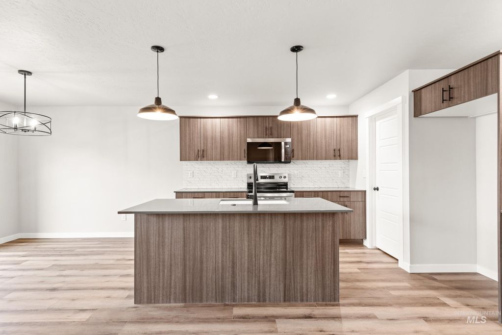 Photo of 6638 W Black Butte Dr, Meridian, ID 83646 (MLS # 98976252)