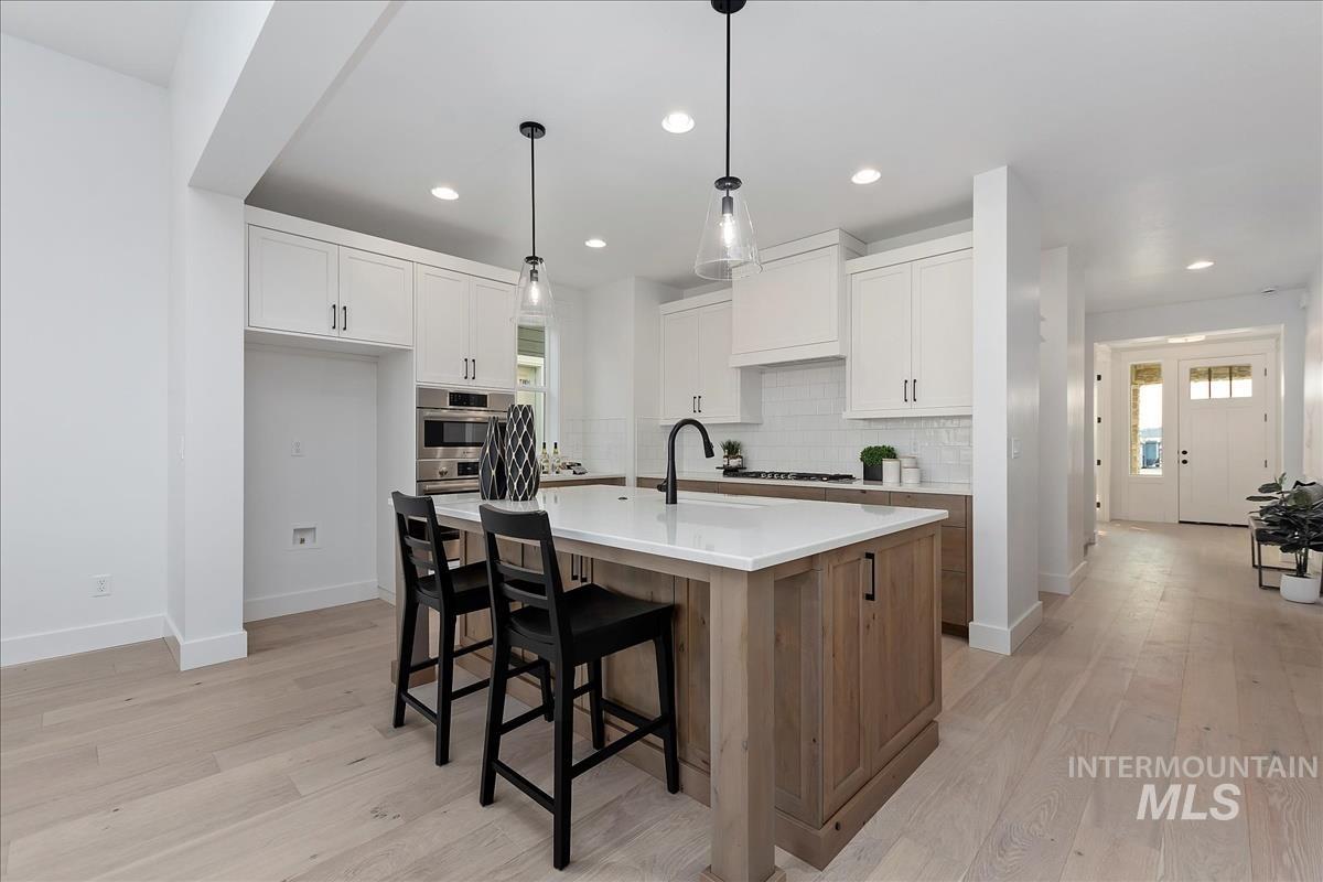 6731 N Magic Mallard Ave