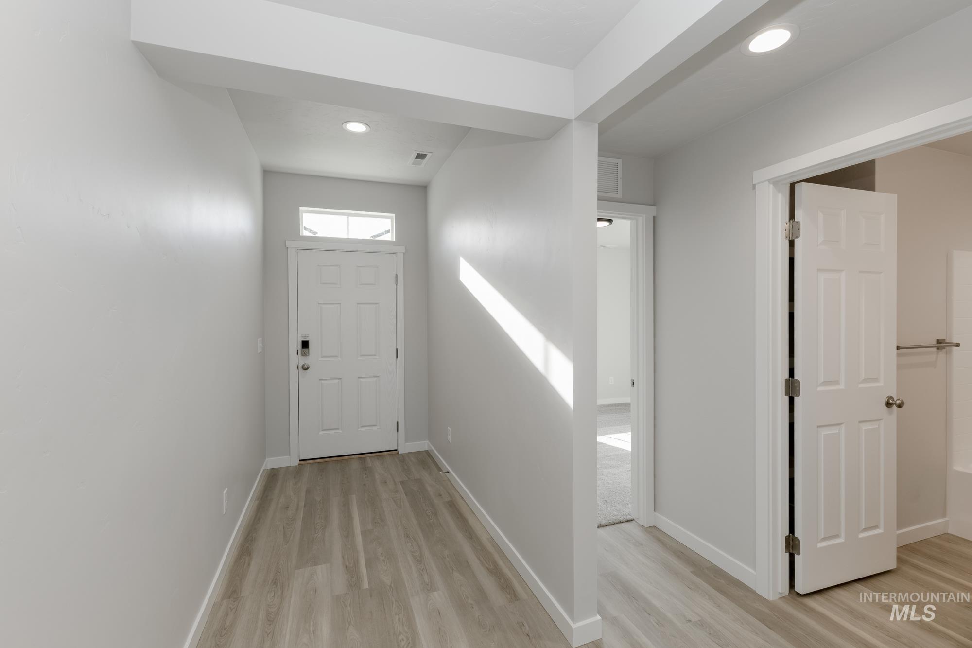 1497 Sunday River St
