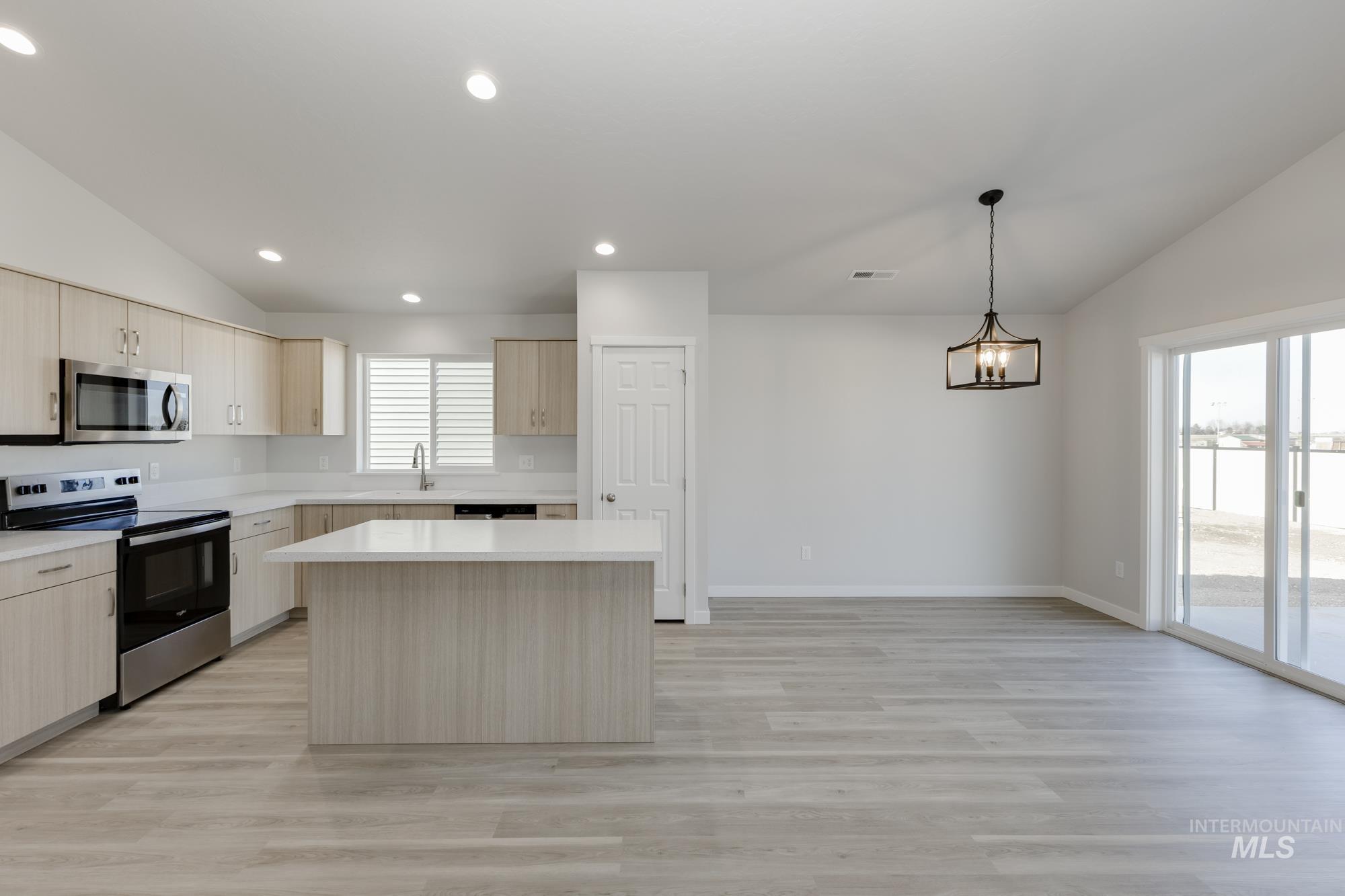 1497 Sunday River St