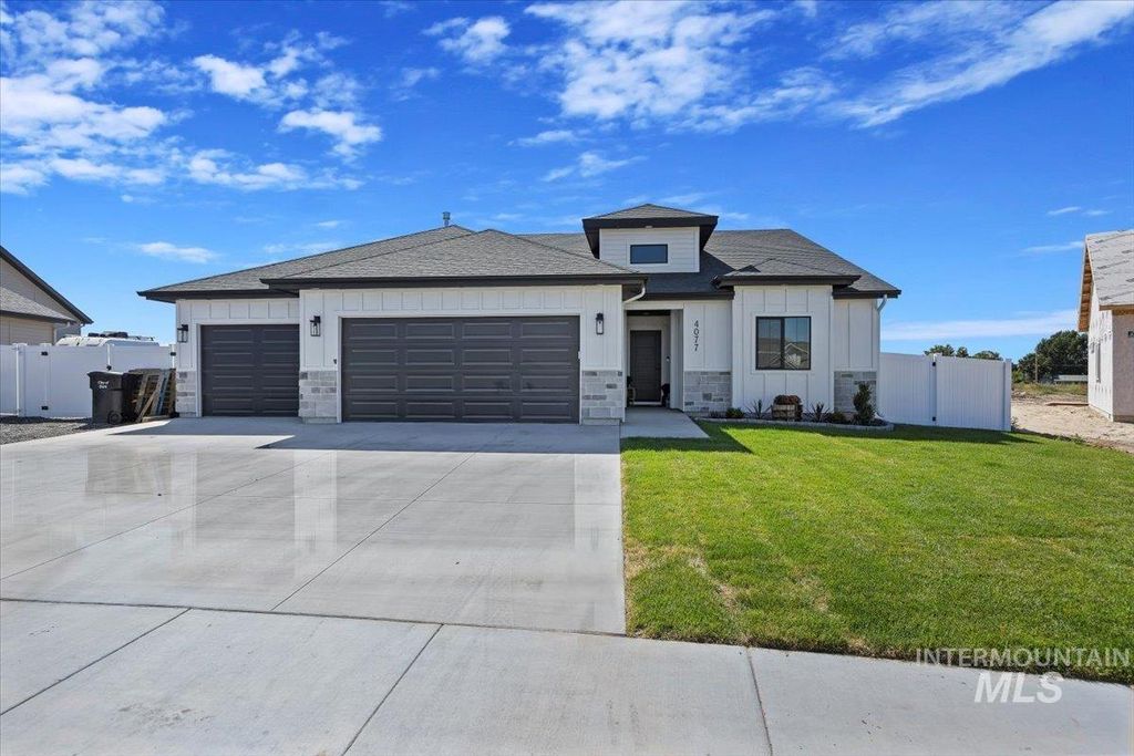 Photo of 4074 Williams St, Buhl, ID 83316 (MLS # 98985135)