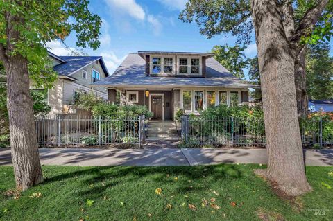 Photo of 1019 N 9th St, Boise, ID 83702 (MLS # 98978656)