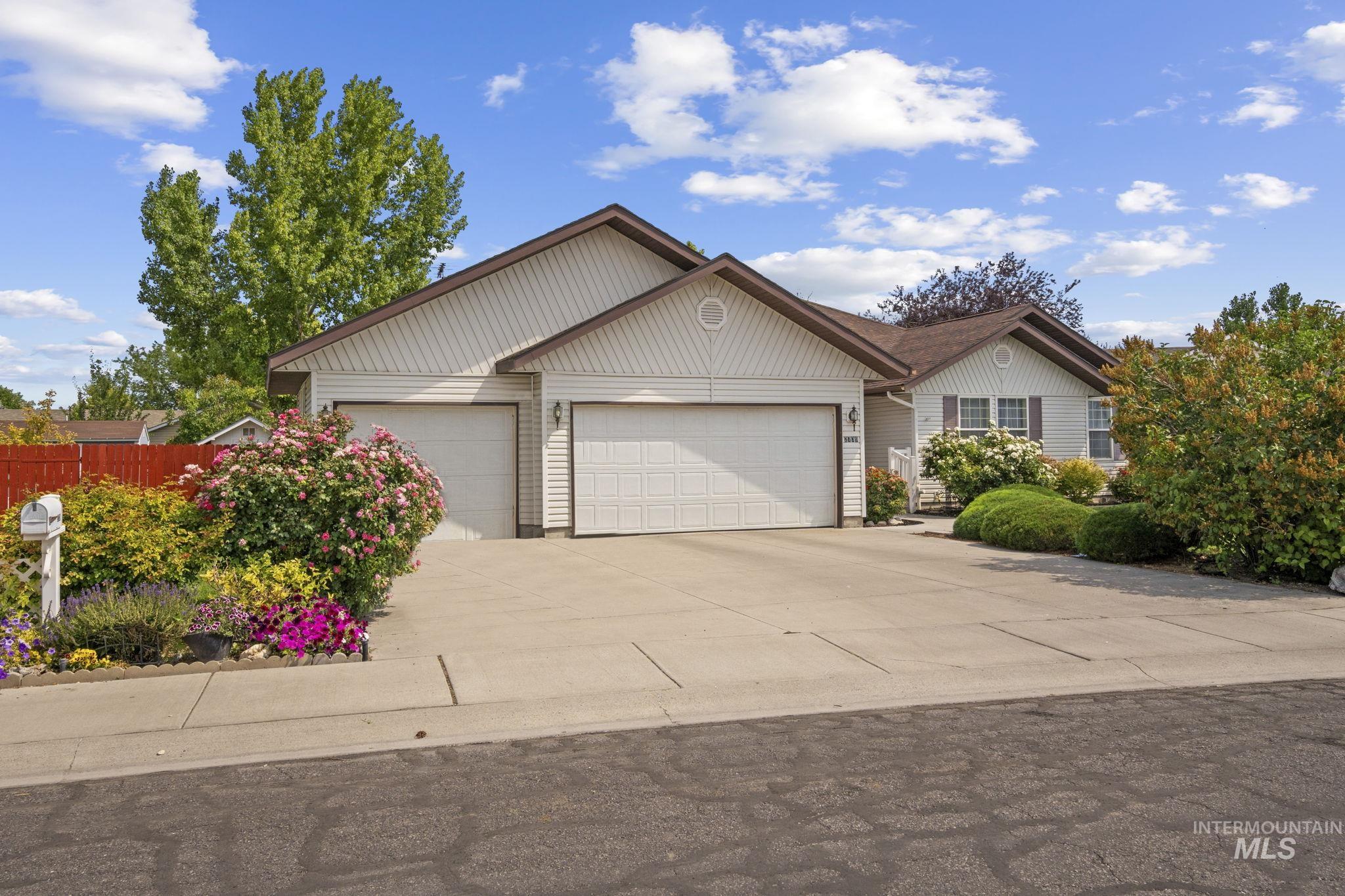 2739 Paintbrush Drive