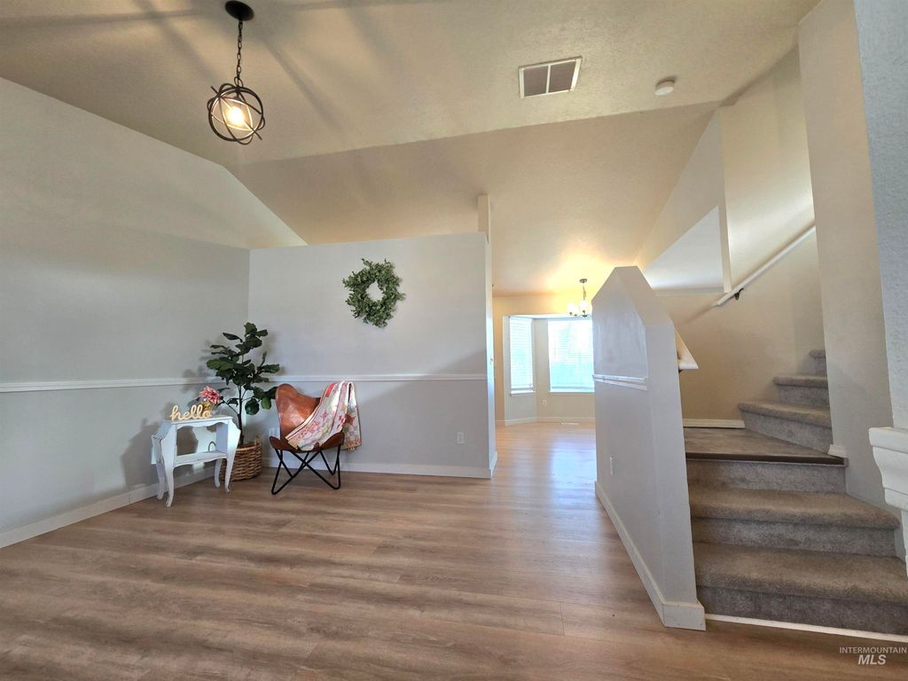 Photo of 1904 Tyler St, Nampa, ID 83686 (MLS # 98970124)