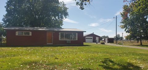 Photo of 185 Douglas Rd, Ontario, OR 97914 (MLS # 98940811)