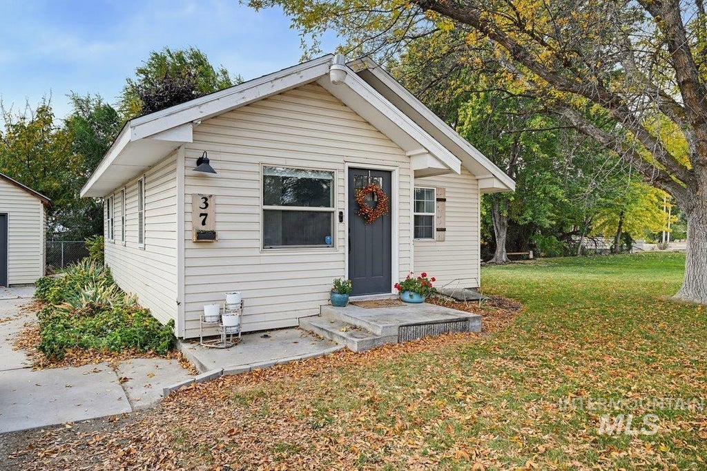 Photo of 37 4th St. N St, Nampa, ID 83687 (MLS # 99004839)