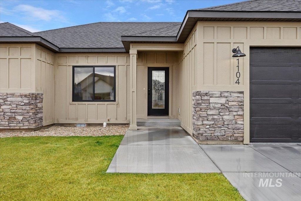 Photo of 1104 Bronze Dr, Rupert, ID 83350 (MLS # 98970398)