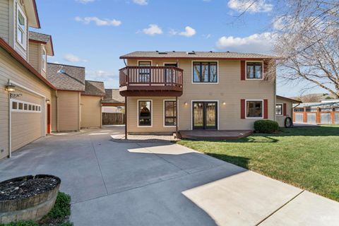Photo of 4401 W Castlebar Drive, Boise, ID 83703 (MLS # 98978829)