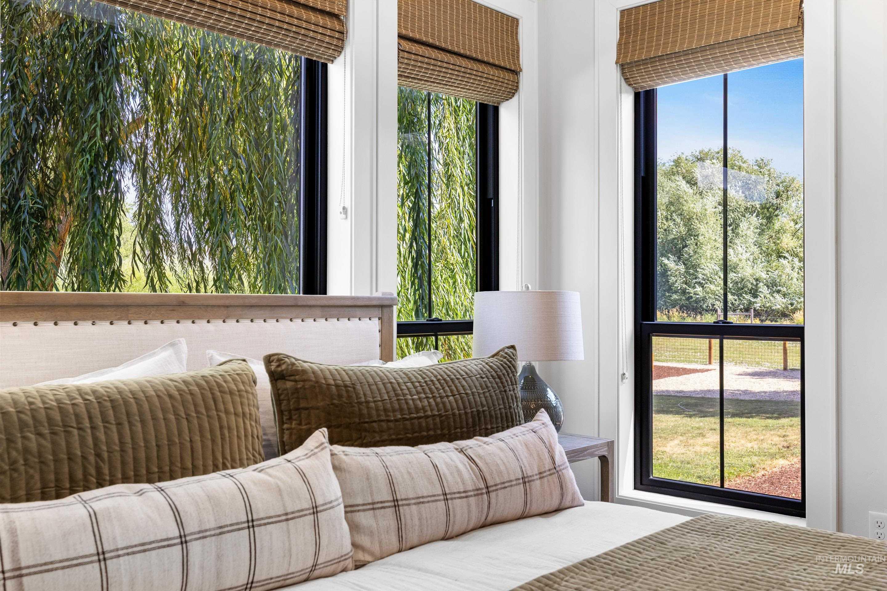 Sunroom / solarium with healthy amount of natural light